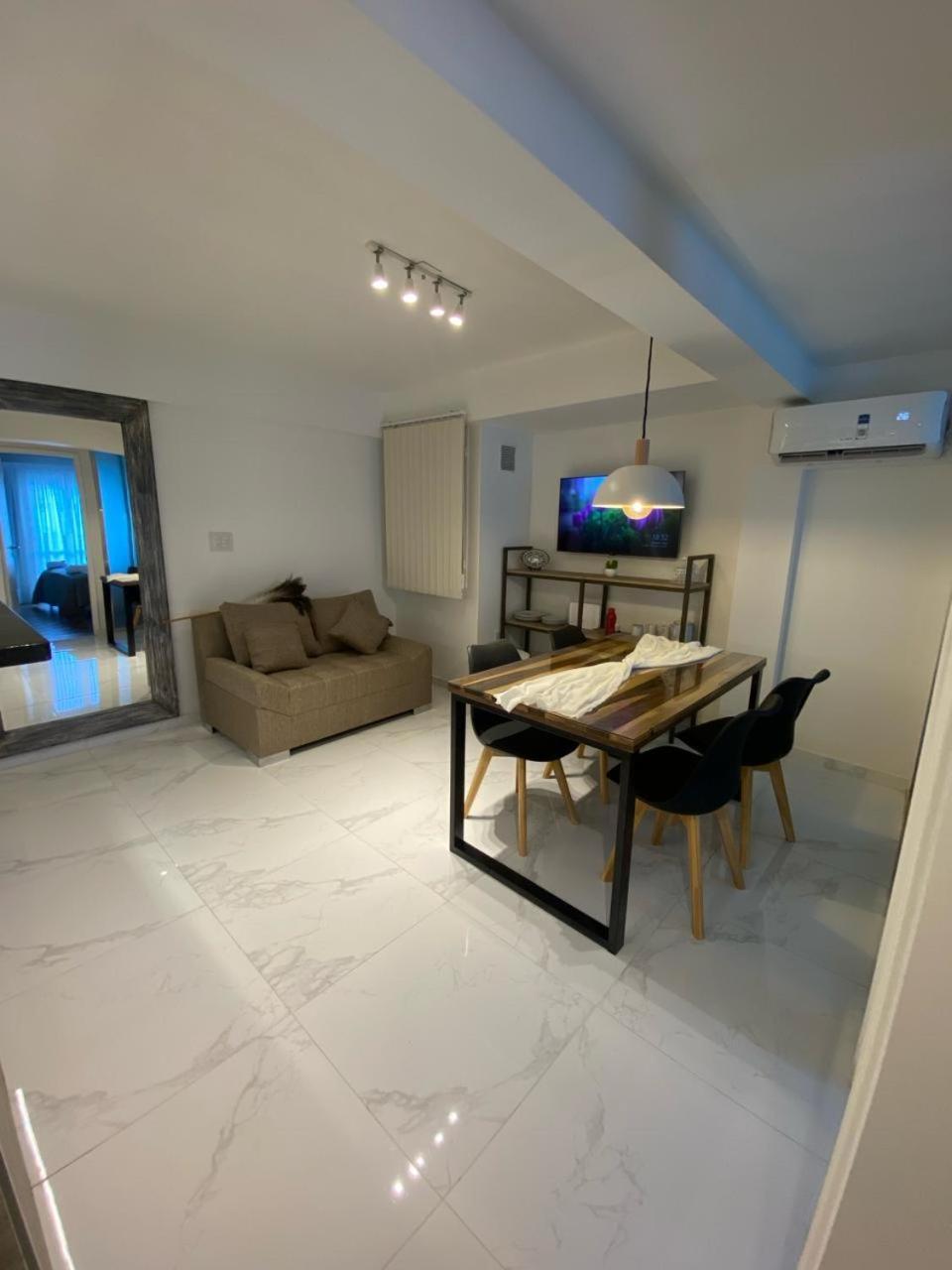 Departamento Centrico Con Cochera - Cordoba Argentina- エクステリア 写真